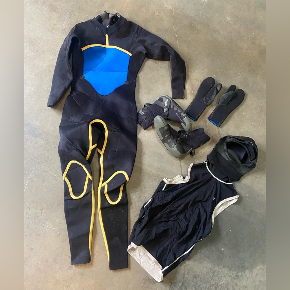 Wetsuit entire setup